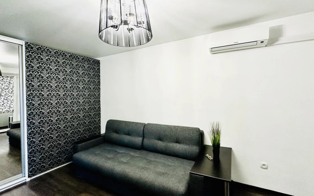 S Konditsionerom 24/7 Ryadom Vokzal Wi-Fi Apartment