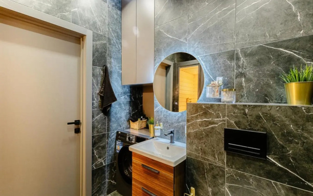 Апартаменты евродвухкомнатные с сауной на Декабристов 20