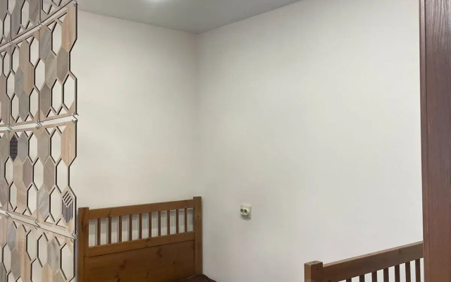 V Tihom Rajone Flat