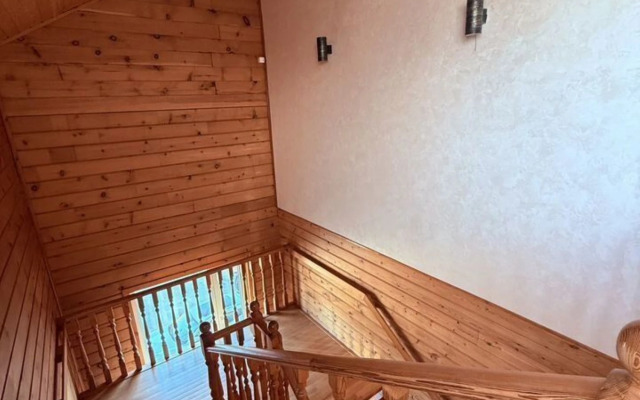 Na Ulitse Dubravskoy 3 Private house