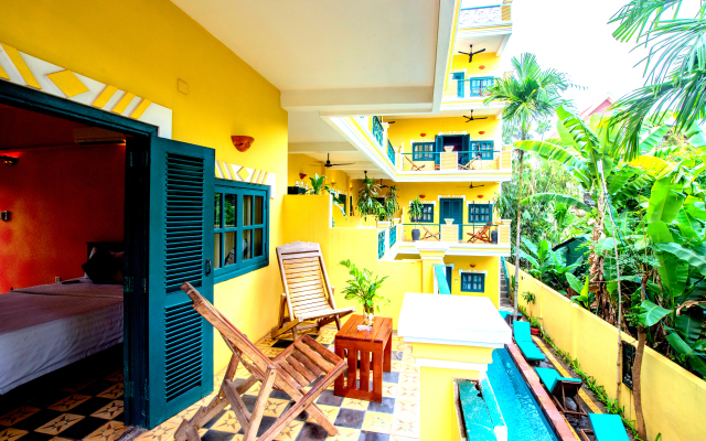 Golden Banana Residence Hotel