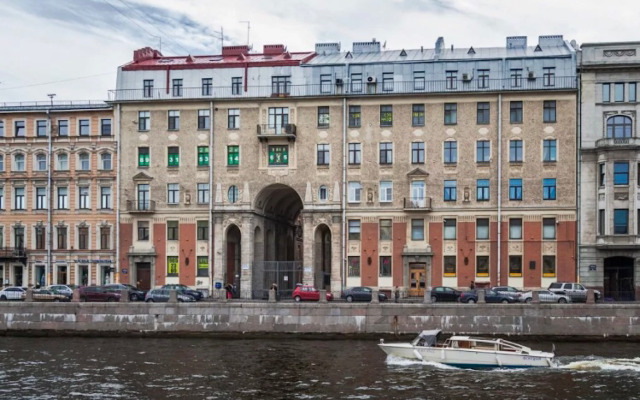 Квартира Art Tolstoy House