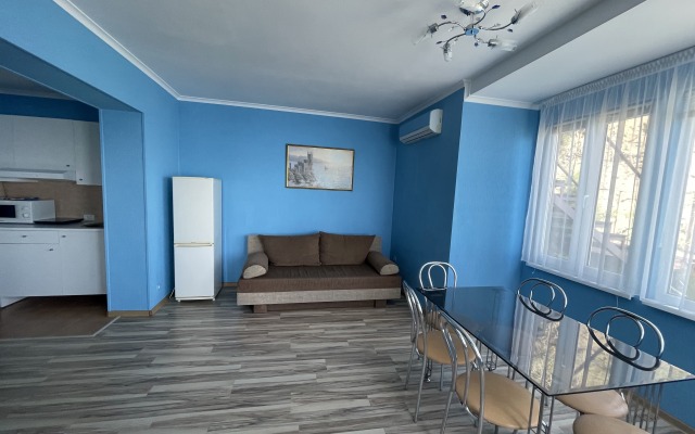 Elling Selena Guest House