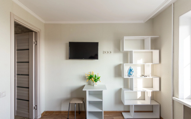 Квартира на Леселидзе 10