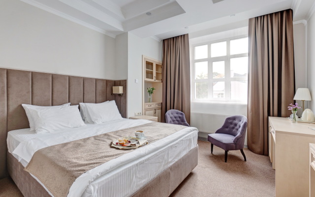 Hotel Gubernator`