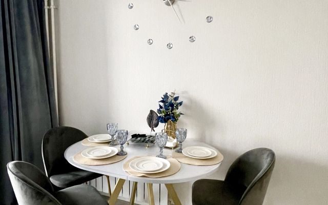 Flat Otlichnaya Kvartira Na 6 Chelovek