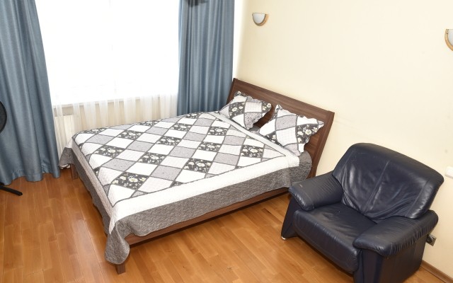1-kom apartamenty na Mayakovskoy Flat