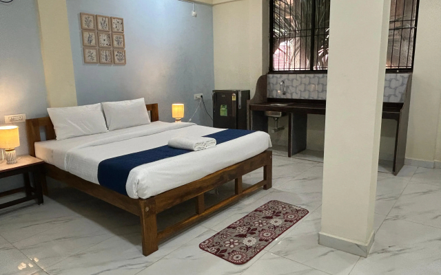 Отель Aqua Wave by YogiTree