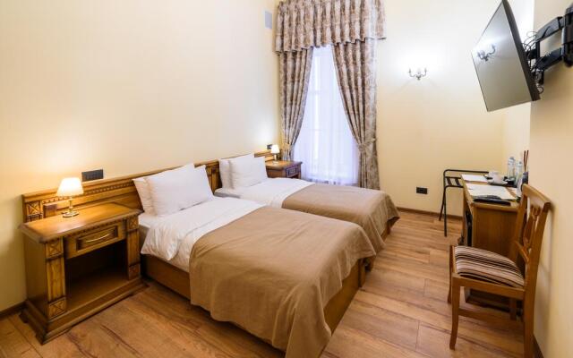Dom Chajkovskogo Guest House