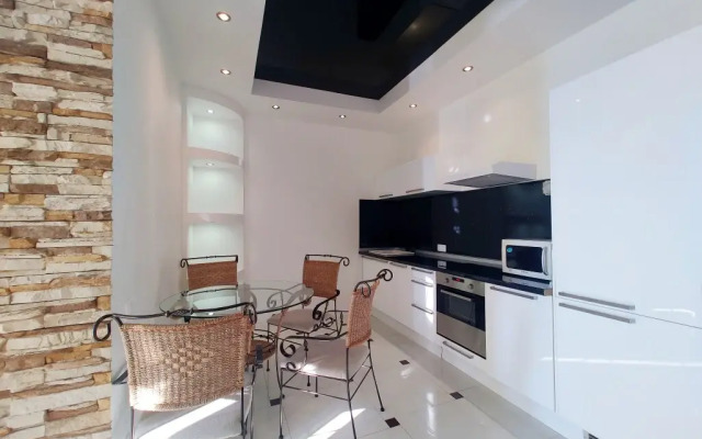 Апартаменты M Apartments Ideal House 1