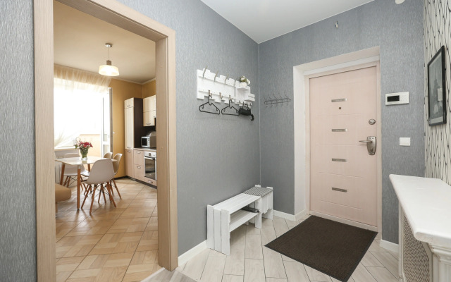 Zhivi Legko Na YUriya Gagarina Flat