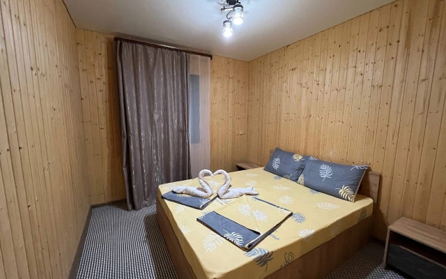 Delis Guest House