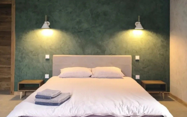 Частный дом Shagal Chalet 1