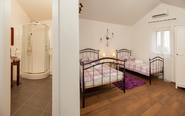 Вилла Helena Milna Brac Island