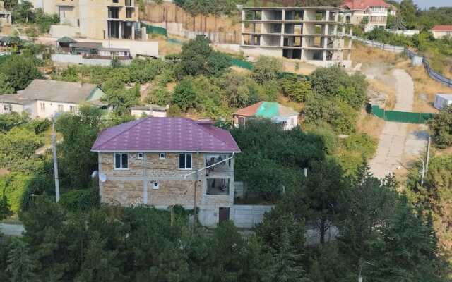 Alushtinskiy Ray Apartments