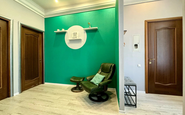 Апартаменты SivakApart c балконом на Невский и видом на набережную