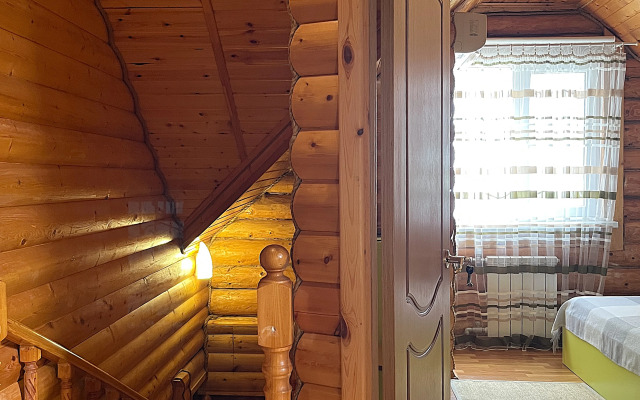 Pod Klych na Kompanyu do 14 chelovek Guest House