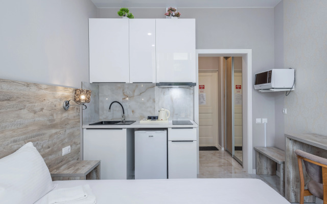 Pokrovskij park Uluchshennaya studiya s mini-kuhnej Apartment