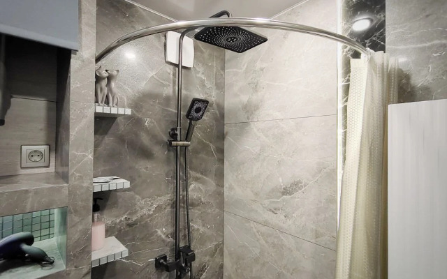 Ujutnaja vblizi Ajeroporta Flat