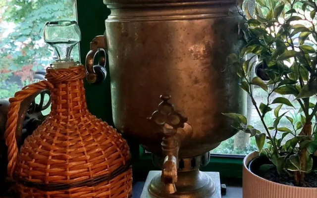 Апартаменты в центре с тремя спальнями на Червякова 55 рядом с парком Победы