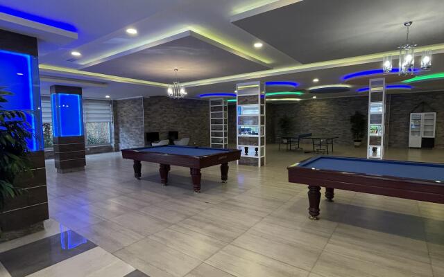 Apartaments y Morya 320 m s Balconom