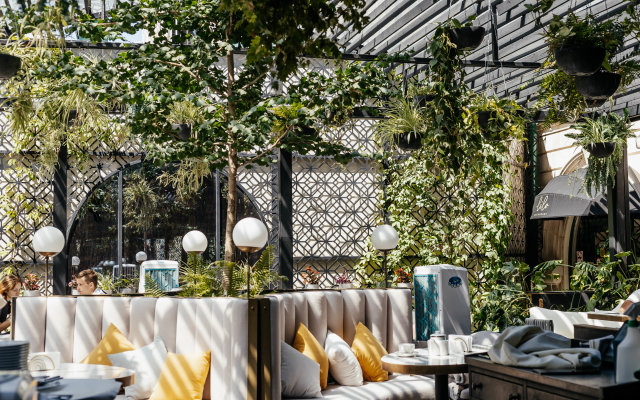 Arka Hotel