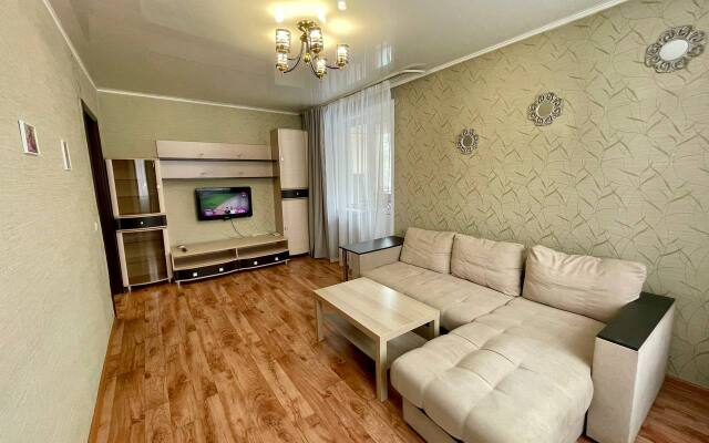 Apartamenty V gosti na Kuznetskstroyevskom 40 Flat