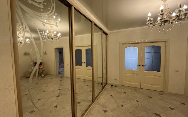 4-Kh Komnatnye V Zhk Elit U Morya Apartments