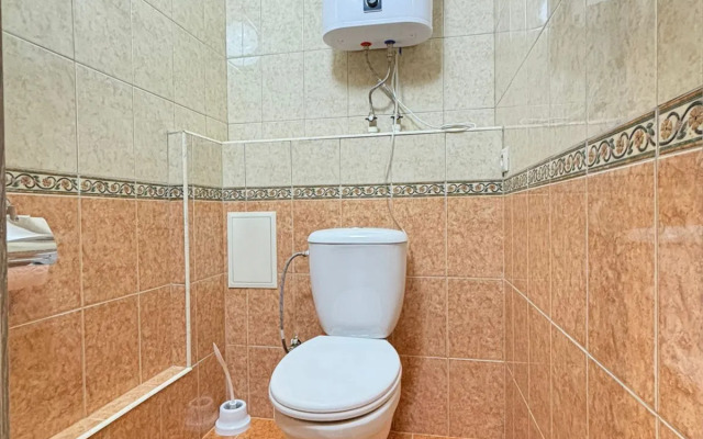 Amur Naberezhnaya Flat