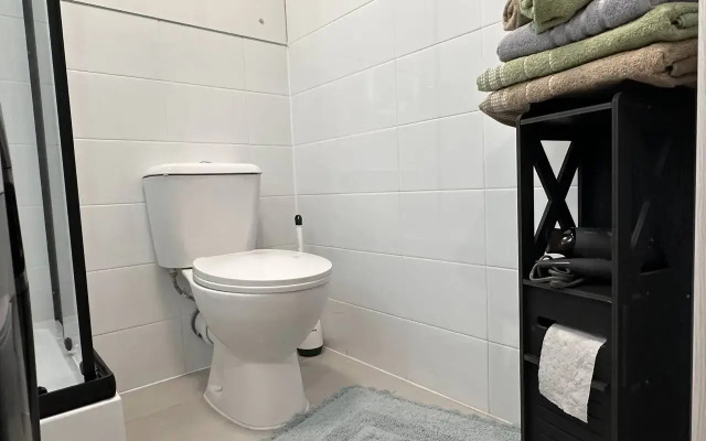 Komfortnaya Studiya S Razdelnymi Spalnymi Mestami Flat