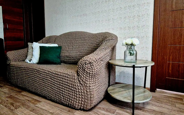 Квартира Двухкомнатная по улице Карпенко