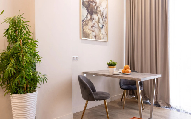 Апартаменты Уютная студия в отеле Mirror