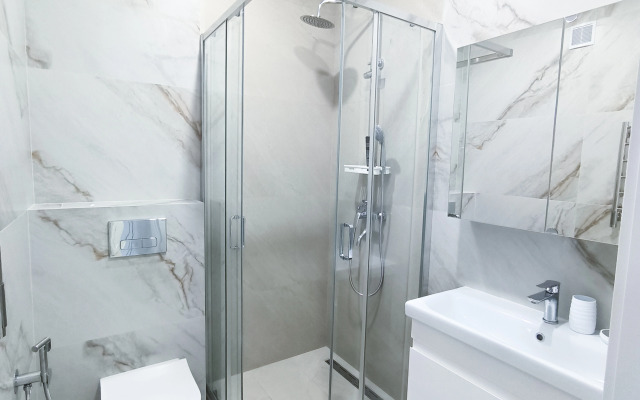 S Balkonom I Vidom Na Sosnovy Bor Flat