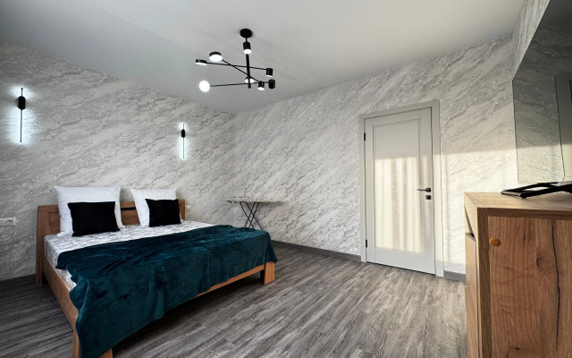 Квартира Новая Евро-Двухкомнаная в спальном районе города