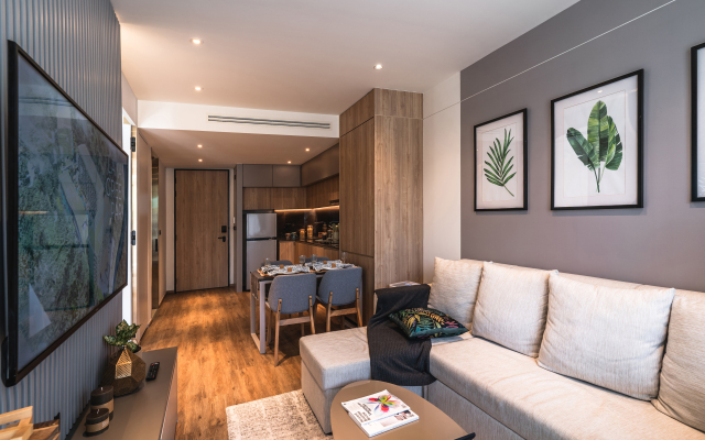 V 600 Metrakh Ot Plyazha Bangtao Apartments