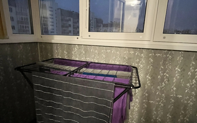 Odnushka vozle Akvaparka 20 vek Flat