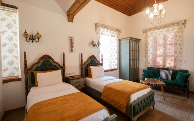 Отель White Garden