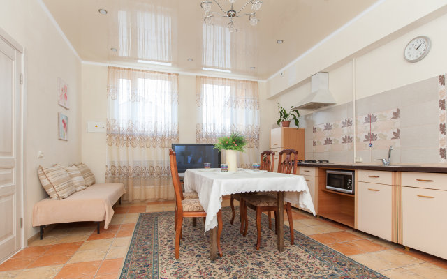 Guesthouse on Kyzyl-armeyskaya