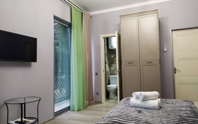 7 Street Mini-Hotel