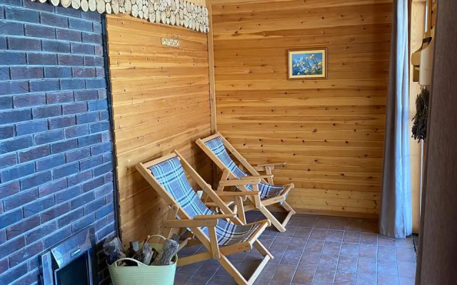 Гостевой дом Домик у леса