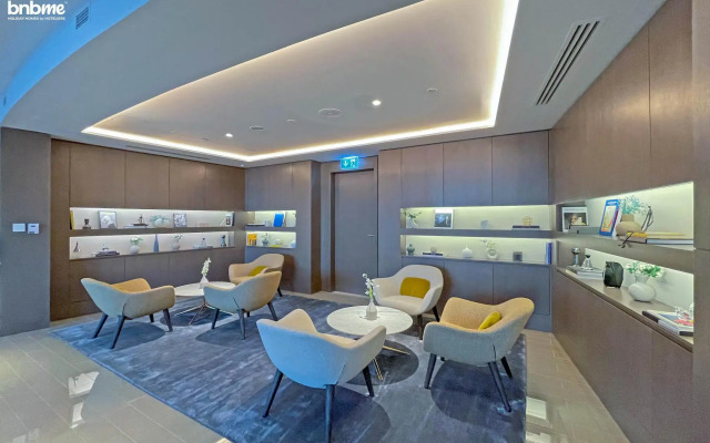 Bnbme, Opera Grand 2 BDR Apartments