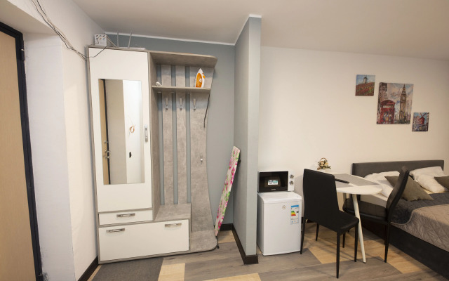 Po ulitse Melnikayte, 83 Flat