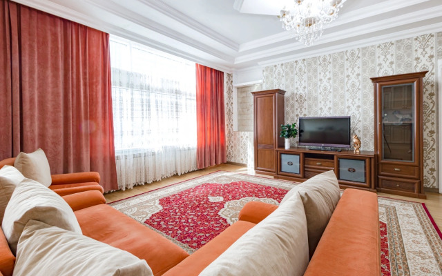 V Zolotom Kvadrate Apartments