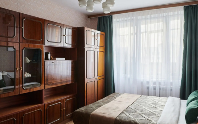 Na Sayanskoy Flat