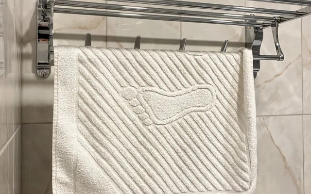 Апартаменты с кроватью 180 см, ванной и панорамными окнами, 17 этаж