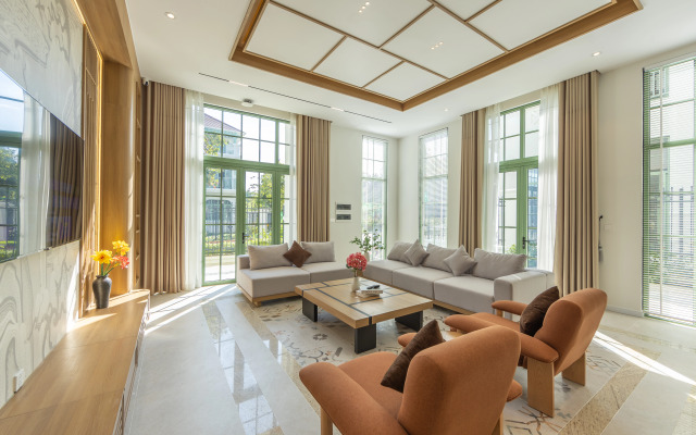 Na Yuge Ostrova Fukuok Villa