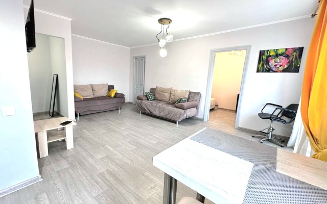 Dvukhkomnatnaya v tsentre na Vesennei ryadom s KuzGTU i RIAtsentrom Flat