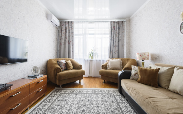 Квартира Лево-Булачная 50