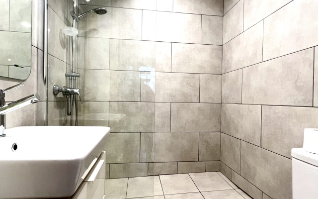 Stidiya Loft Dvikhurovnevaya Yarapartments Flat