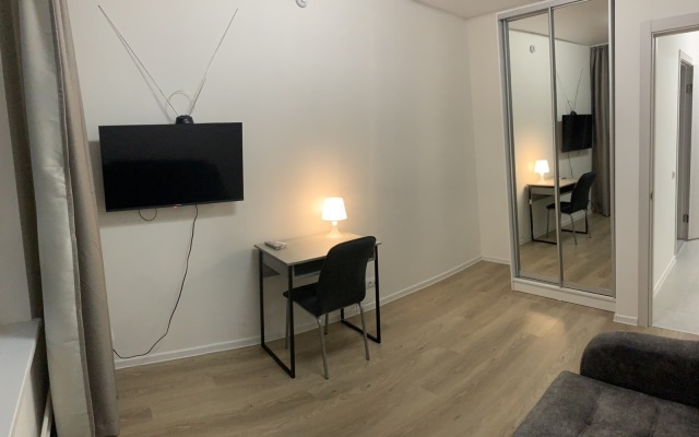 Na Ulitse Polevaya 117/3 Flat